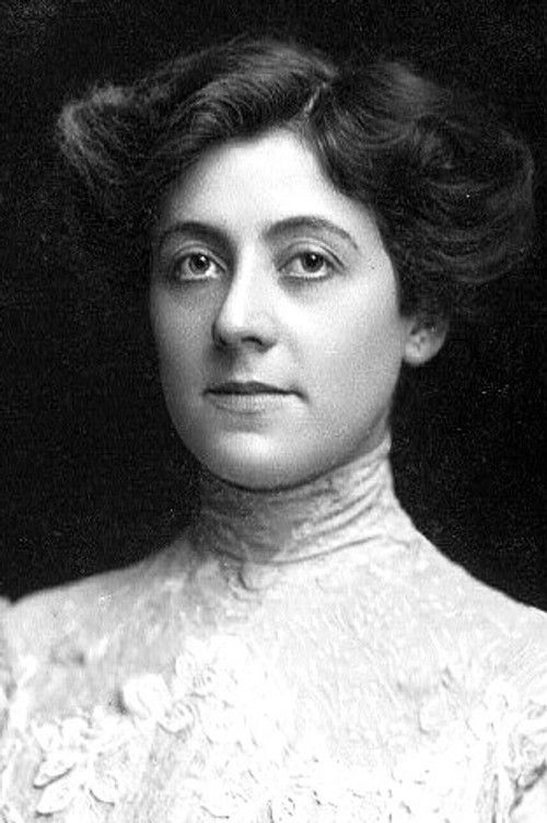 Helen Hilton as Alva Hinton - Reporter