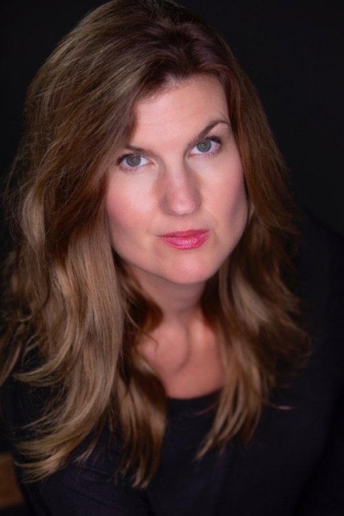 Becky Bartlett as Lisa