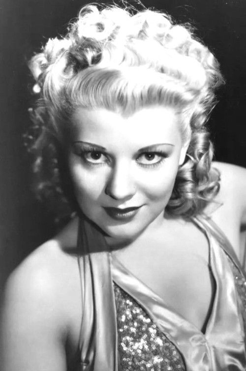 Mary Ainslee as Vera De Vere