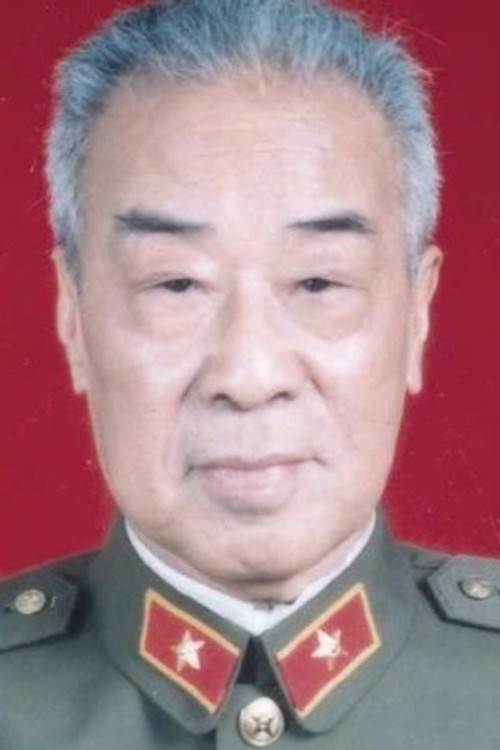 Liu Peiran as Commander Zhang
