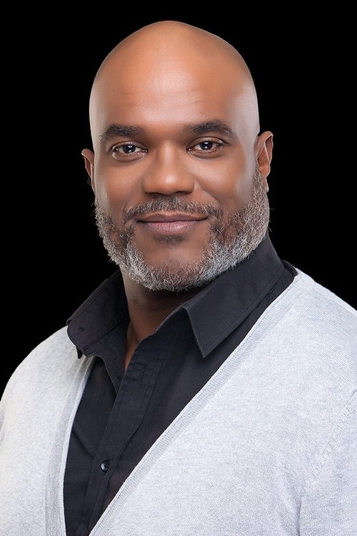 Mário Spencer as Tomás