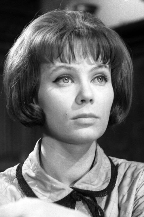 Alicja Wyszyńska as Doctor Joanna