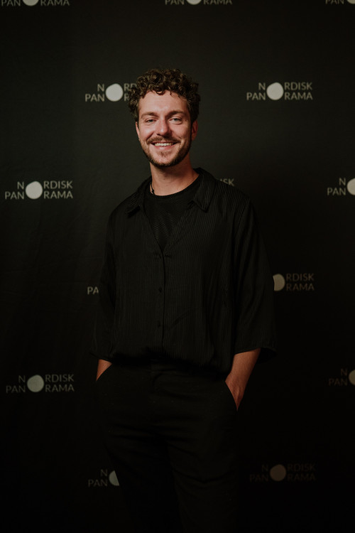 Niklas Gyberg Ivarsson as Himself