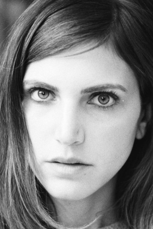 Sophie Kargman as Amelia