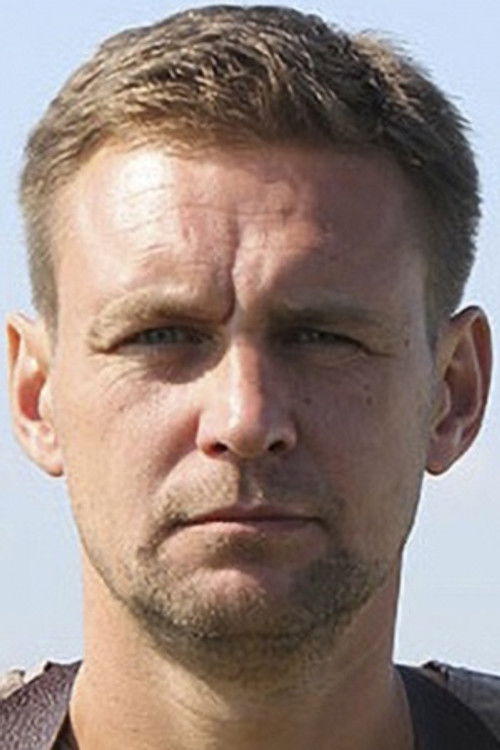 Vitaly Khodin as Dad