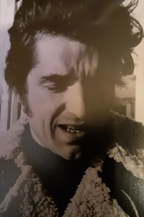 Spyros Kasfikis as Thanasis