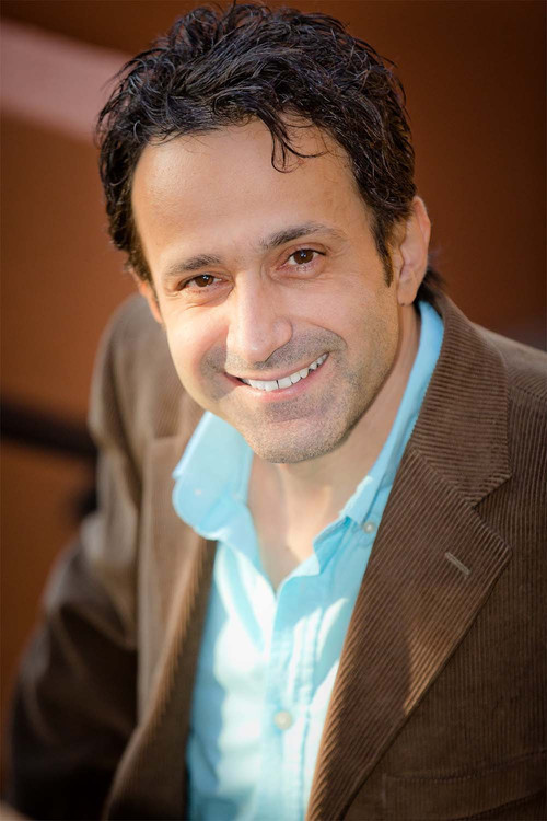 Kaveh Kavian as Amir Hossein