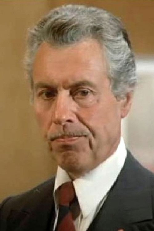 Dominique Tirmont as Premier chanteur, « Léopolda »