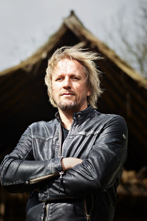 Geertjan Lassche as Interviewer