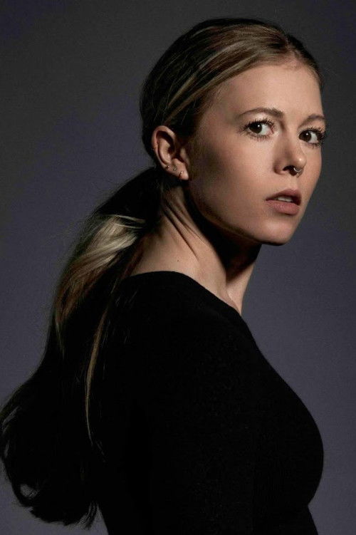 Simone Tang as Simone