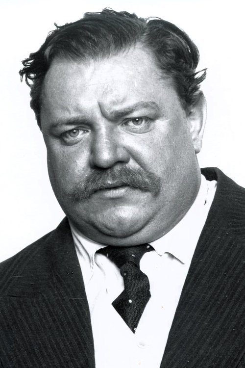 Heinrich George as Grot