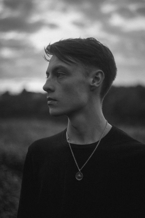 Kyllian Deninotti as The Lost Boy