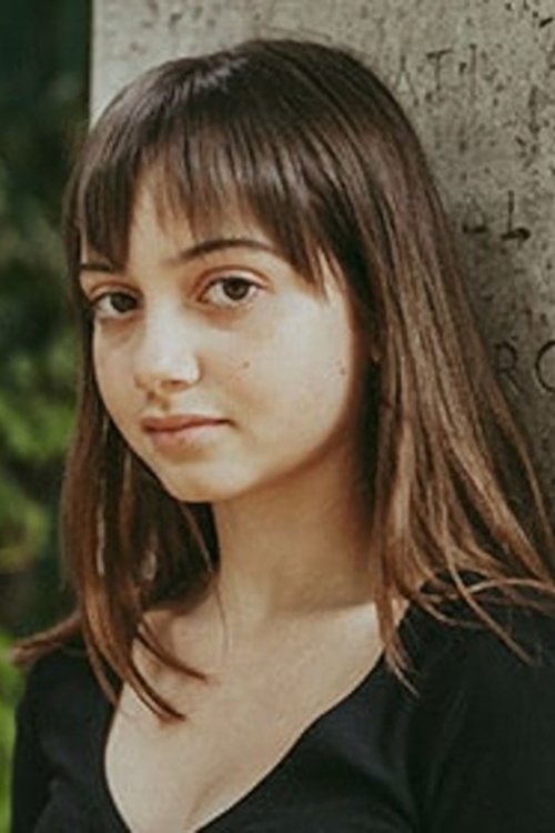 Favia Leone as Livia Mancini