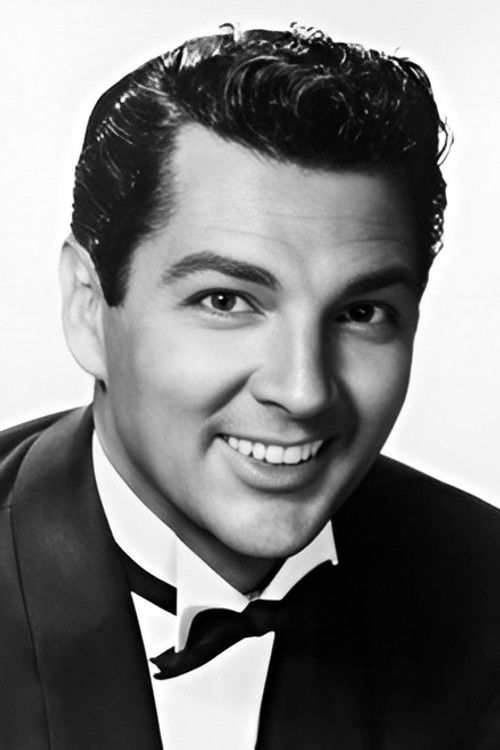 Byron Palmer as Bob Baxter