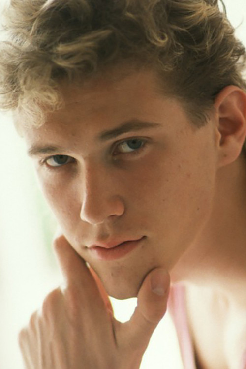 Alexander Strauss as 