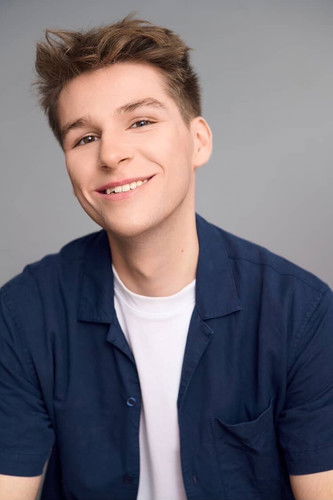 Jacob Chenay as Bodyguard 2