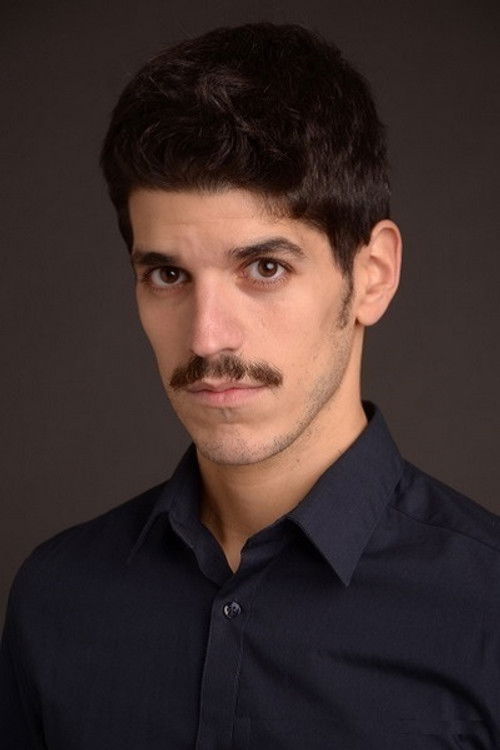 Jorge Varandela as Roi