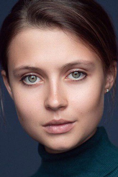 Darya Beloded as Дина