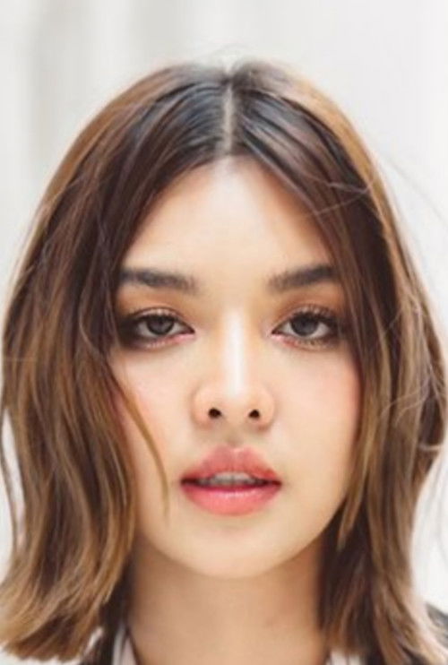 Anada Prakobkit as Engfah