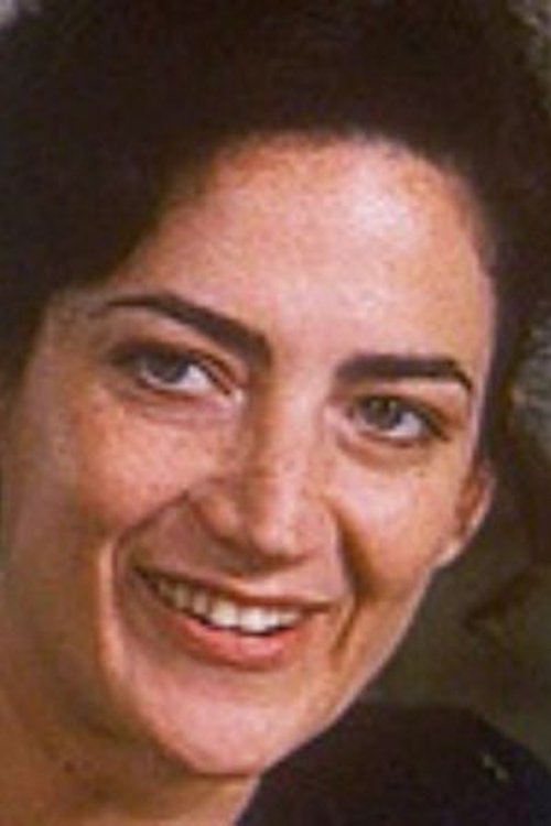 Paola Iovinella as Simona