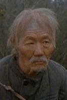 Rodna Yeshonov as старик эвенк Карарбах