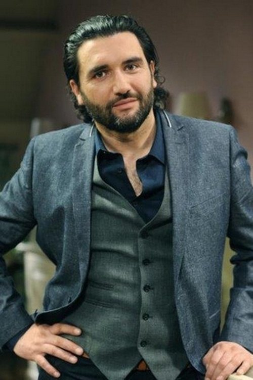 Begir Memeti as Mexican guard 1