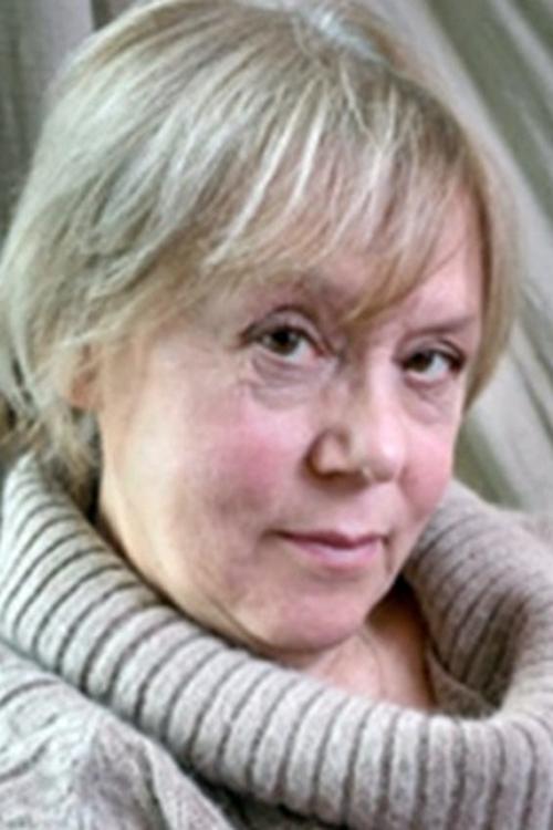 Chantal Banlier as Mère Vinca