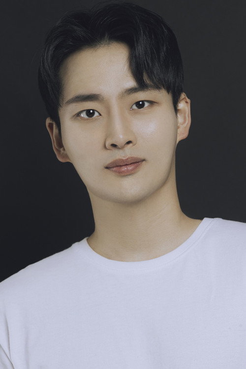 경찬 as Jung Tae-hoon