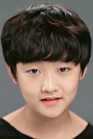 Park Seon-Hu as Seung Hwi, Eom So Hyun's son