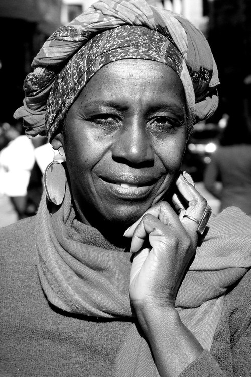 Dirce Thomaz as Carolina Maria de Jesus