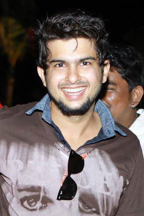 Arjun Lakshmi Narayan as Faizal