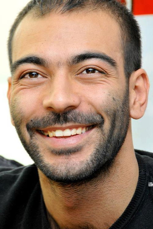 Erdağ Yenel as Fehmi Kır