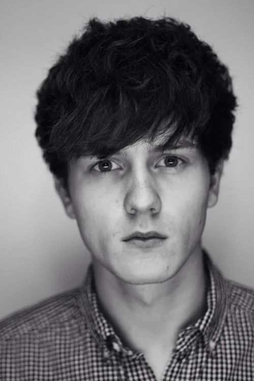 Jake Davis as Dexter Lloyd