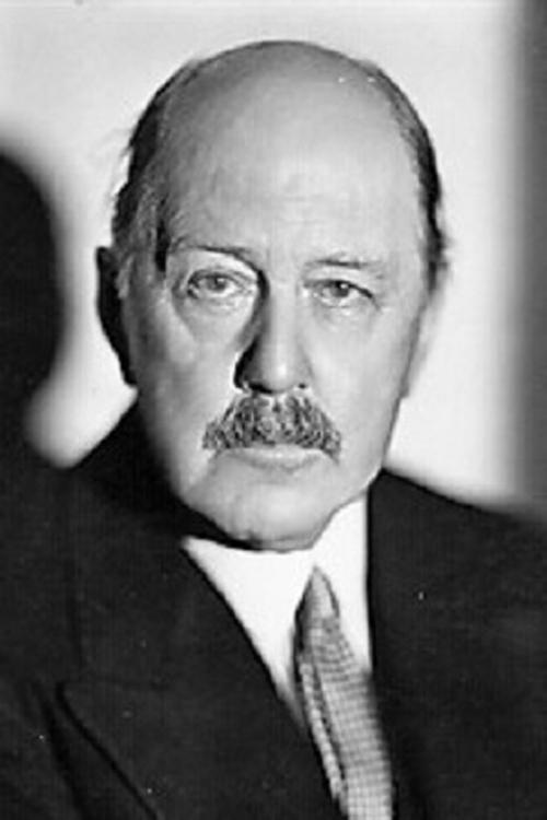 Frederick Kerr as Duke of Hampshire