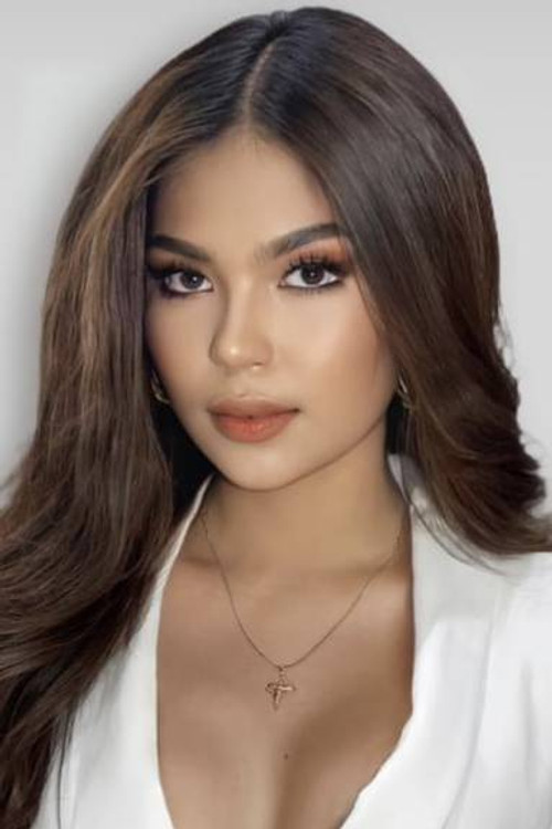 Apple Castro as Amy Sandiego