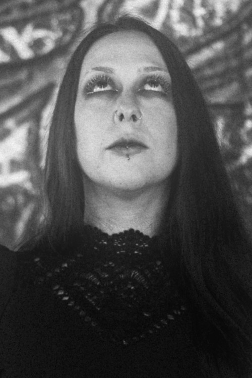 Beatriz Bennett as Ciris Dei