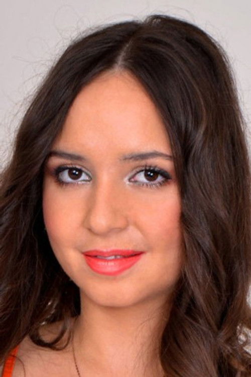 Zeynep Rossa as Jessie Clark