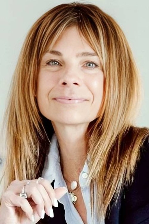 Deirdre Haj as Shanna