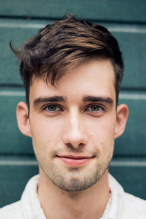 Jannik Hazelhof as Joris de Moor