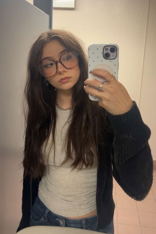 Chloee Roach as The Date