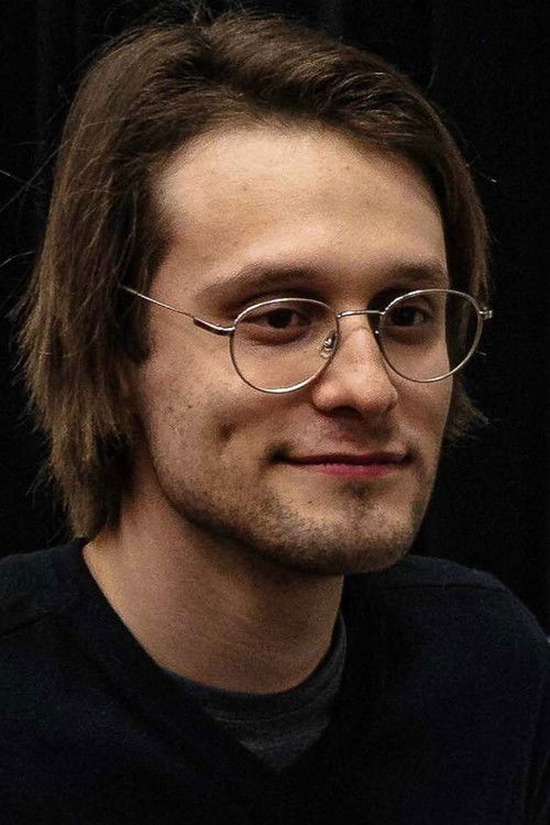 Julien Bouillé as Figurant