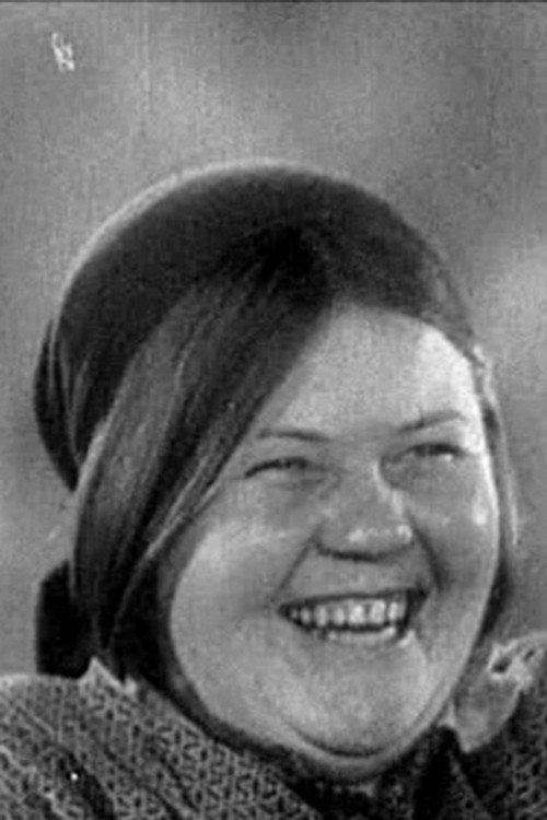 Maria Klyuchareva as Ninka (uncredited)