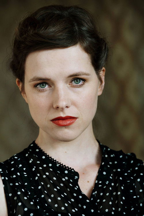 Monika Wegener as Janne