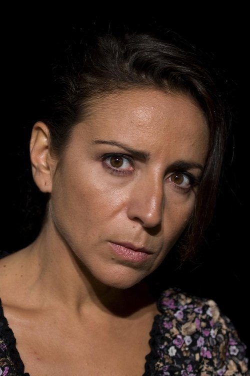 Stefania Blandeburgo as 