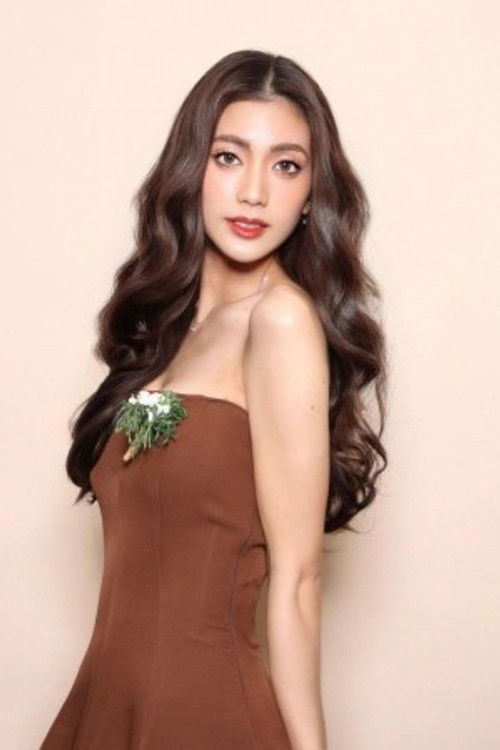 Kannatsinee Supmee as Dokkaew