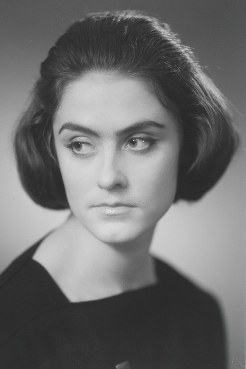 Ülle Ulla as Nurse Koidula