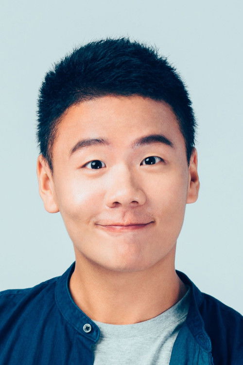 Ahan Tseng as Super Star