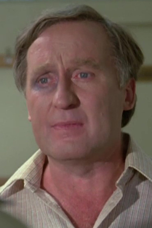 Günter Wolf as Stippel