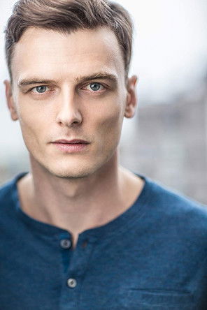 Thomas Nicholson as Milton Tibbons