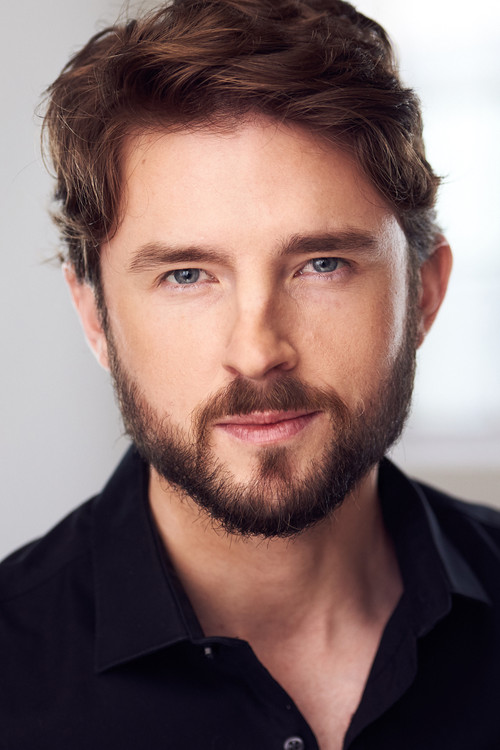 John Bregar as Jason Valentine